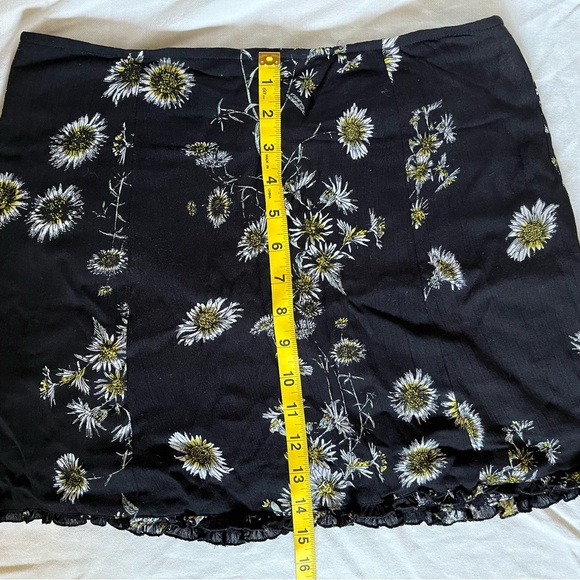 Obey mini skirt - Picture 5 of 6